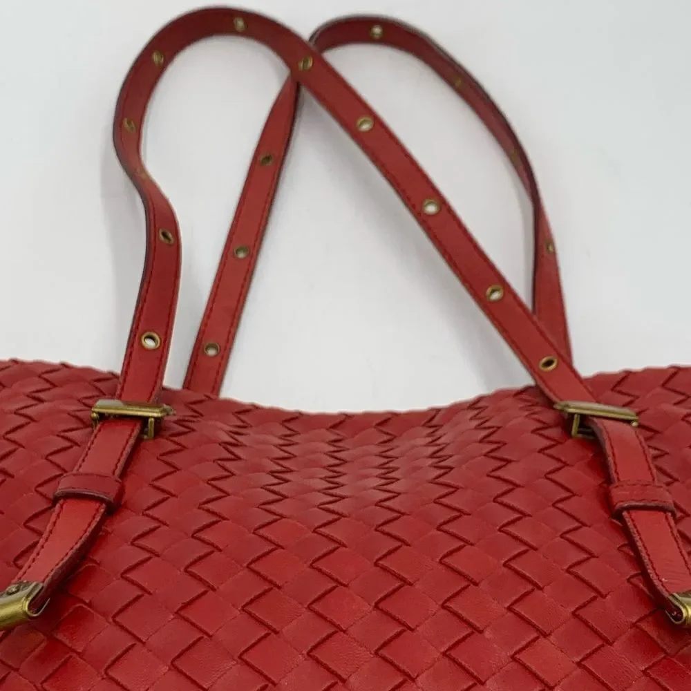 Auth Bottega Veneta Red Intrecciatp Napa Leather Tote Shoulder Bag Preloved